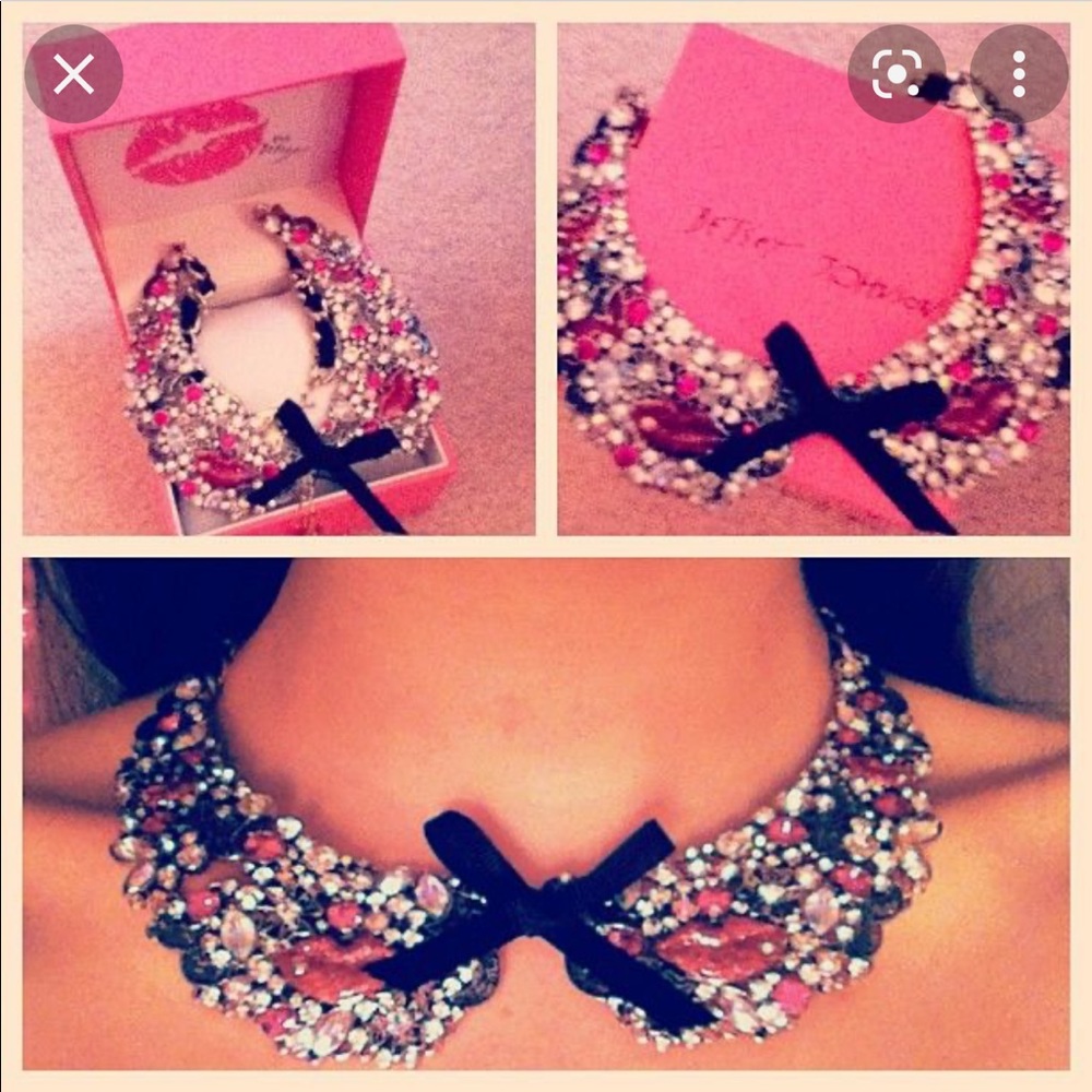 Betsey Johnson Lips Bib Collar Necklace